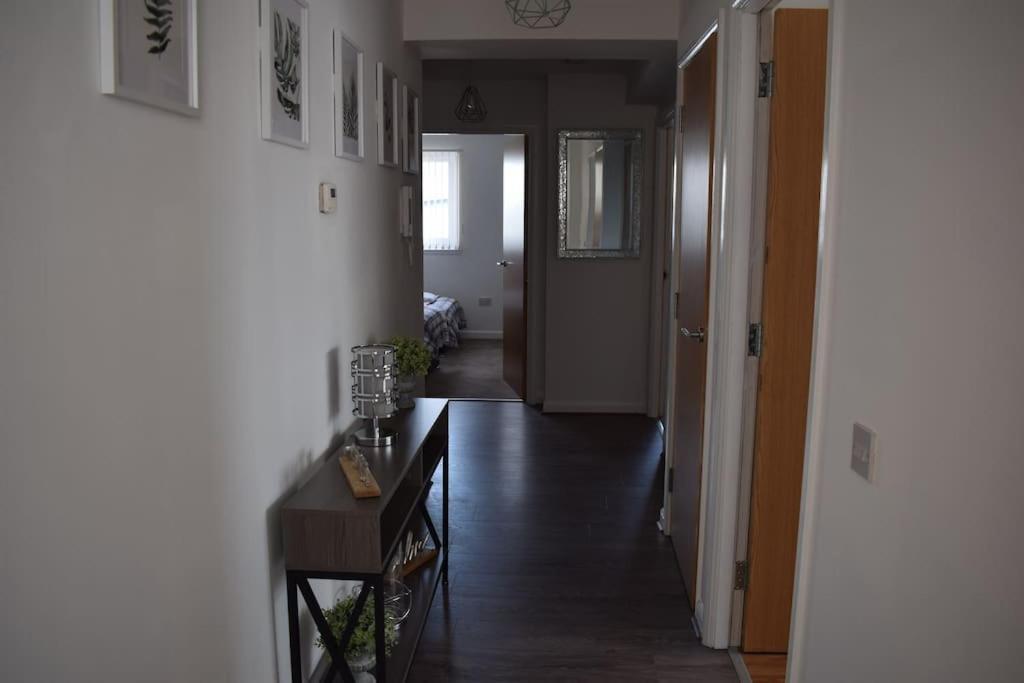 The Paisley Penthouse - Abbey View Appartement Buitenkant foto