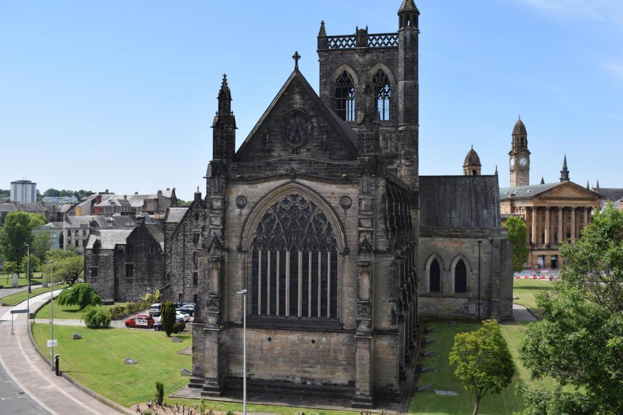 The Paisley Penthouse - Abbey View Appartement Buitenkant foto