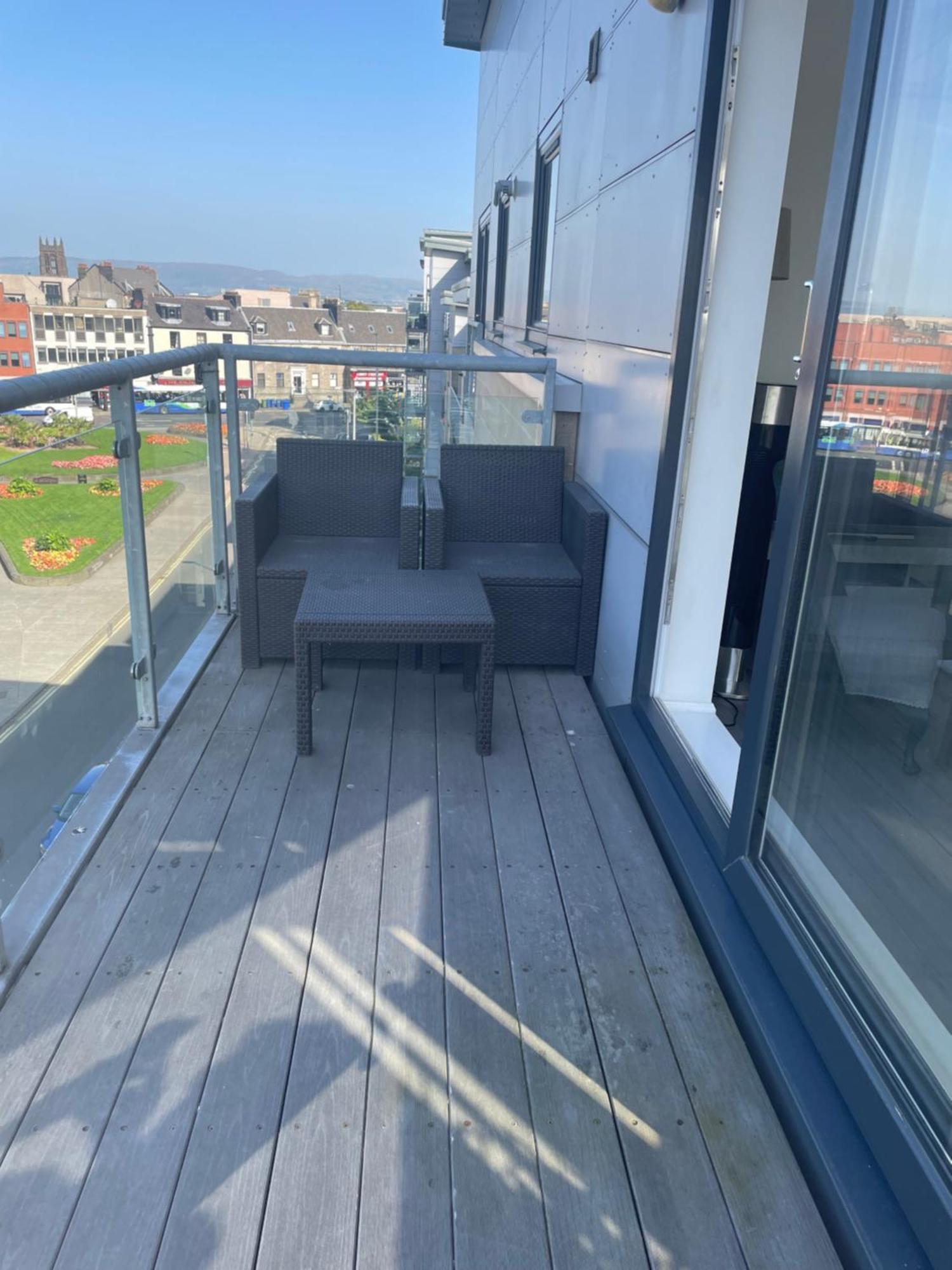The Paisley Penthouse - Abbey View Appartement Buitenkant foto