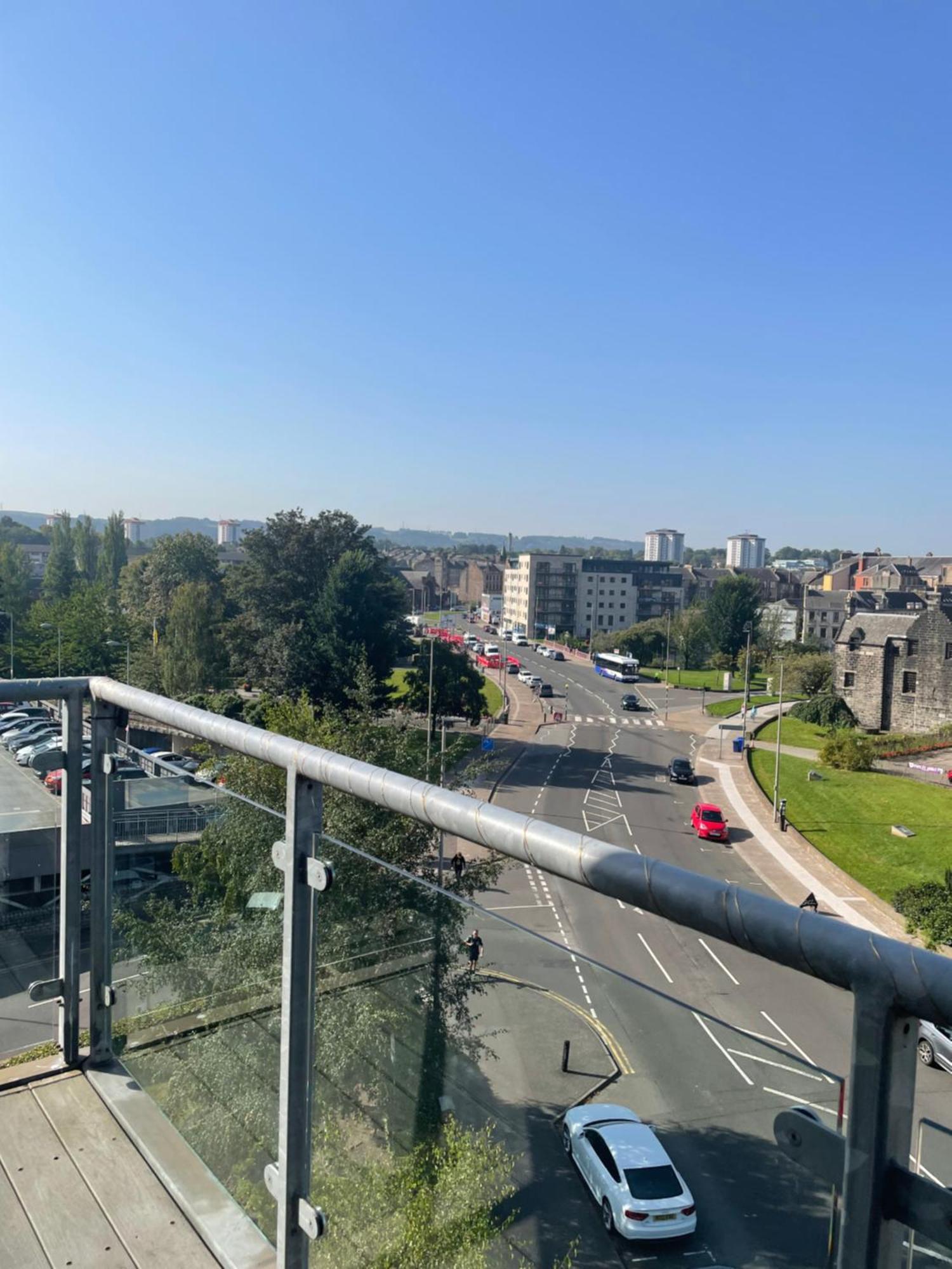 The Paisley Penthouse - Abbey View Appartement Buitenkant foto