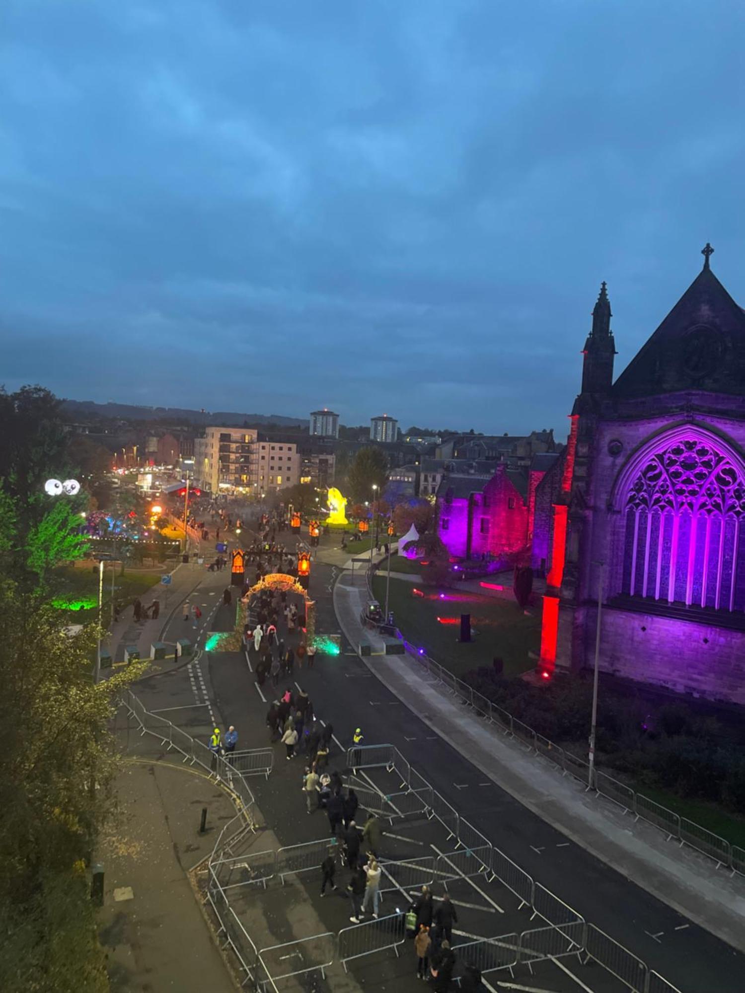 The Paisley Penthouse - Abbey View Appartement Buitenkant foto