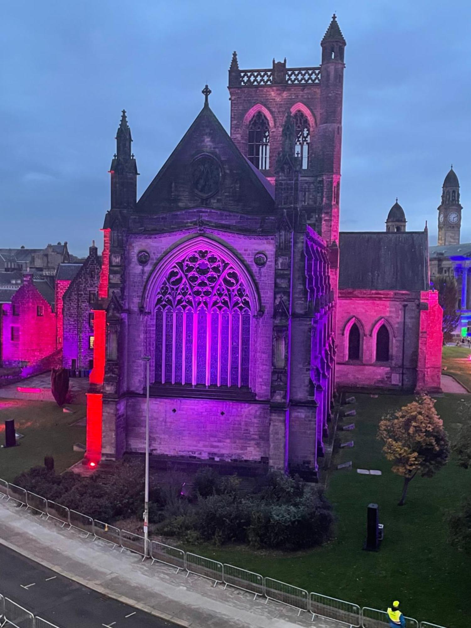 The Paisley Penthouse - Abbey View Appartement Buitenkant foto