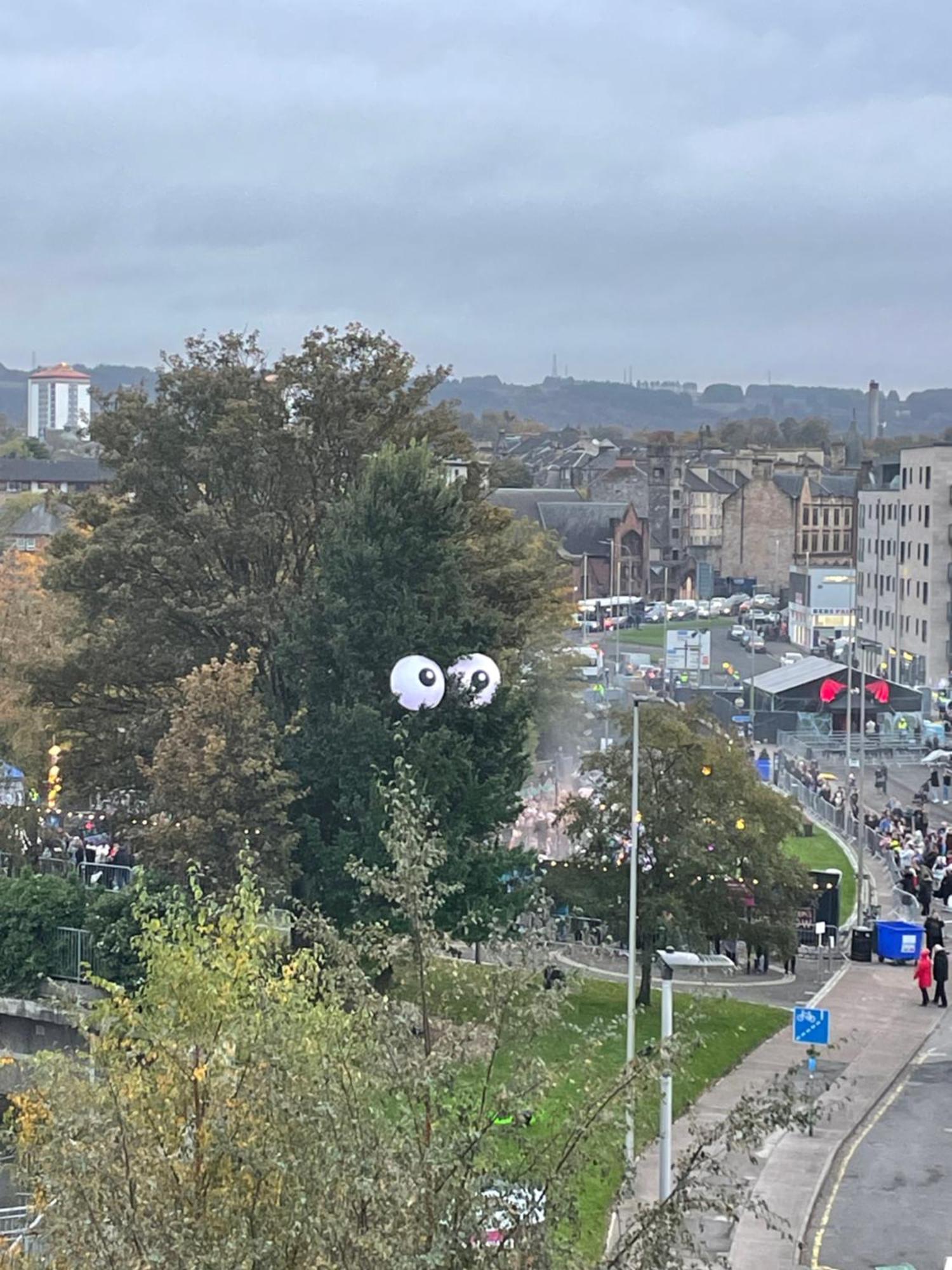 The Paisley Penthouse - Abbey View Appartement Buitenkant foto